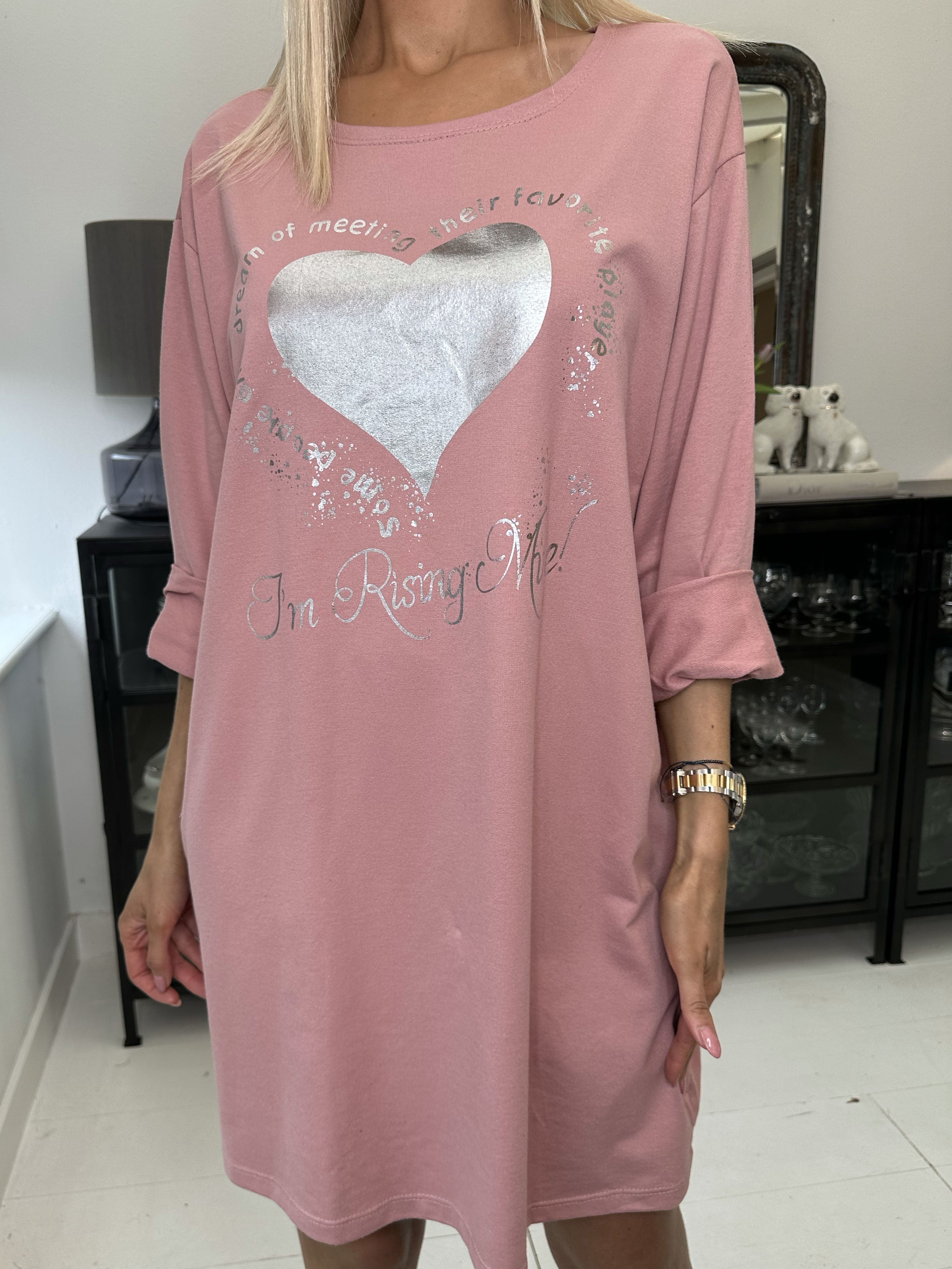 Hearty Dress - Söt bomullsklänning med hjärtmönster och långa ärmar